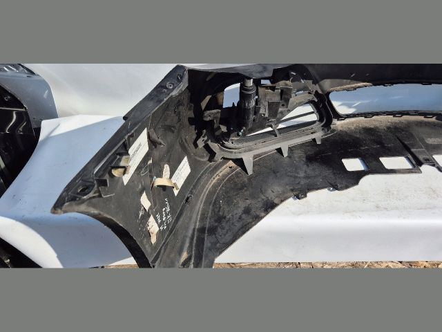 bontott PORSCHE CAYMAN Első Lökhárító (Üresen)