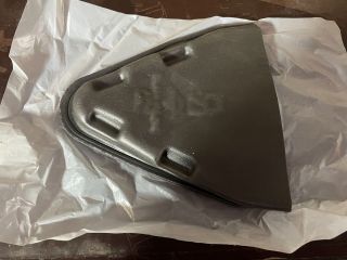 bontott PORSCHE CAYMAN Jobb hátsó Küszöb Légterelő Vég