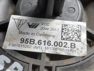 bontott PORSCHE MACAN Jobb hátsó Rugó