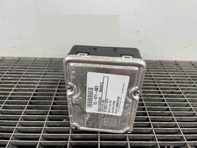 bontott PORSCHE MACAN ABS Kocka