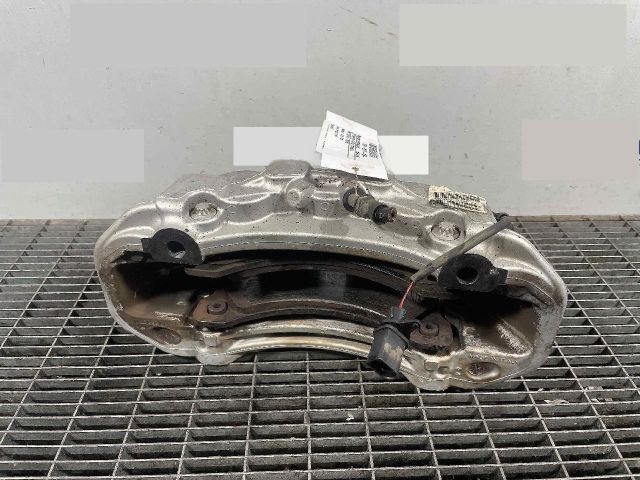 bontott PORSCHE MACAN Bal első Féknyereg Munkahengerrel