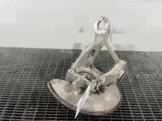 bontott PORSCHE MACAN Bal hátsó Csonkállvány