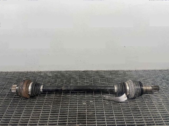 bontott PORSCHE MACAN Bal hátsó Féltengely