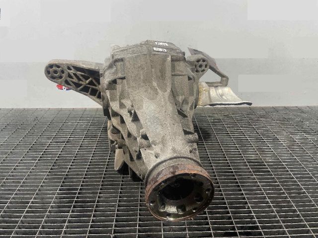 bontott PORSCHE MACAN Differenciálmű Tartó Bak