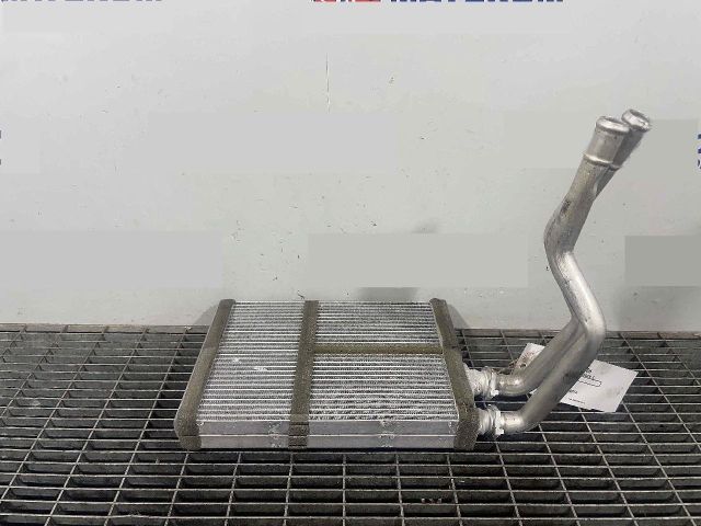 bontott PORSCHE MACAN Fűtőradiátor