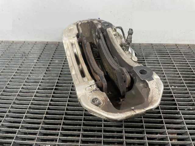 bontott PORSCHE MACAN Jobb első Féknyereg Munkahengerrel