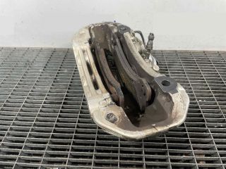 bontott PORSCHE MACAN Jobb első Féknyereg Munkahengerrel