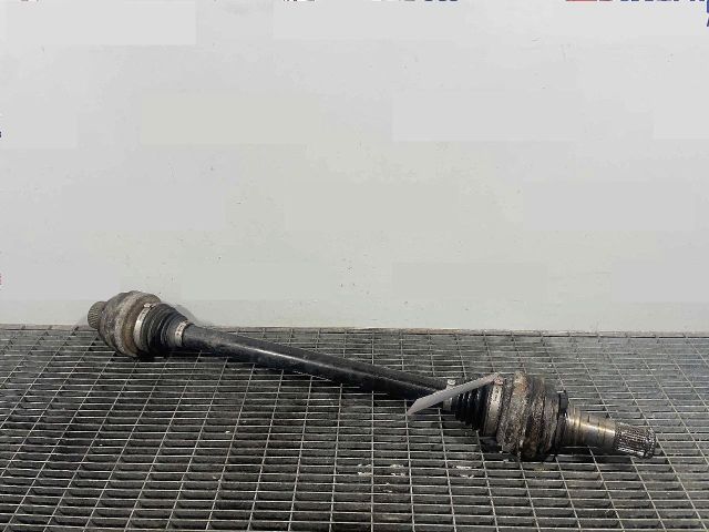 bontott PORSCHE MACAN Jobb hátsó Féltengely