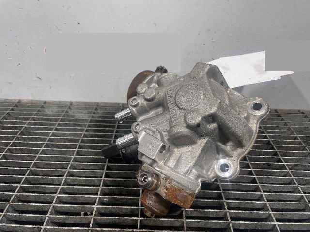 bontott PORSCHE MACAN Nagynyomású Szivattyú