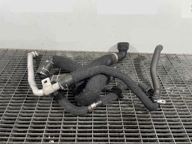 bontott PORSCHE MACAN Vízcső