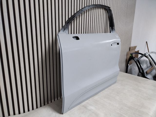 bontott PORSCHE MACAN Bal első Ajtó (Üres lemez)