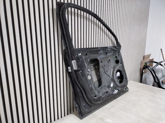 bontott PORSCHE MACAN Bal első Ajtó (Üres lemez)