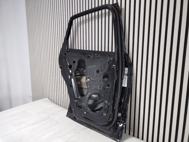 bontott PORSCHE MACAN Bal hátsó Ajtó (Üres lemez)