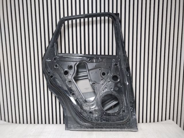 bontott PORSCHE MACAN Bal hátsó Ajtó (Üres lemez)