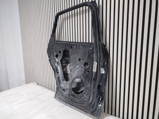 bontott PORSCHE MACAN Bal hátsó Ajtó (Üres lemez)