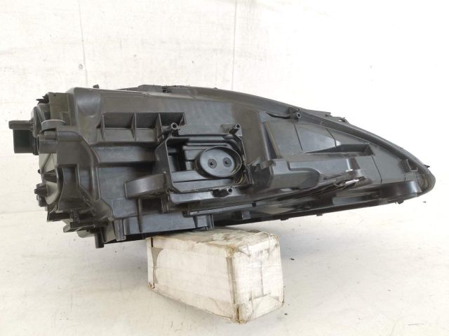 bontott PORSCHE MACAN Bal Ledes Fényszóró