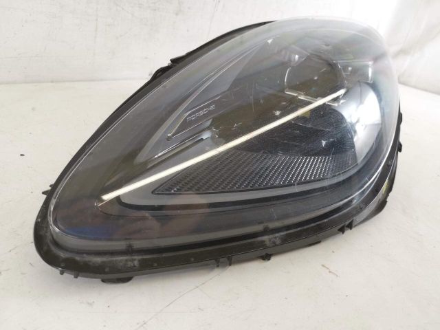 bontott PORSCHE MACAN Bal Ledes Fényszóró