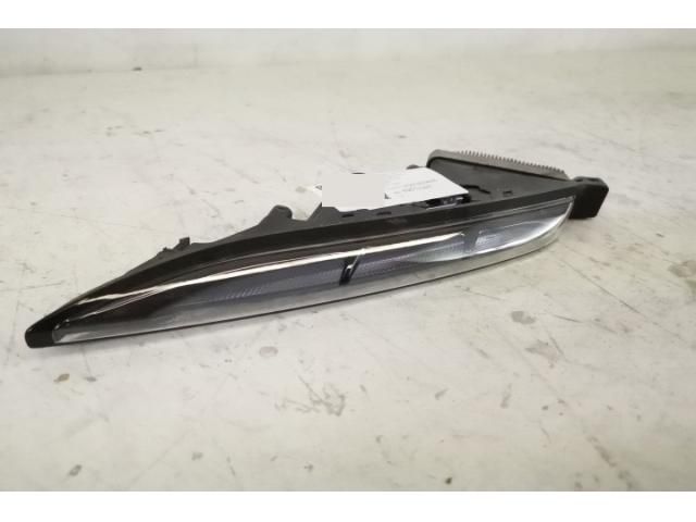 bontott PORSCHE MACAN Bal Nappali Menetfény