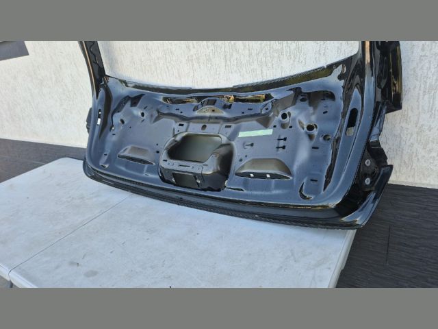 bontott PORSCHE MACAN Csomagtérajtó (Üres lemez)