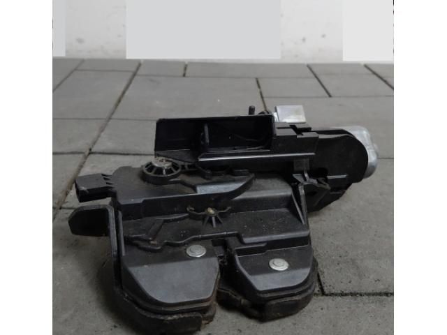 bontott PORSCHE MACAN Csomagtérajtó Zárszerkezet