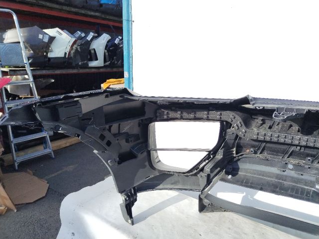 bontott PORSCHE MACAN Első Lökhárító (Üresen)