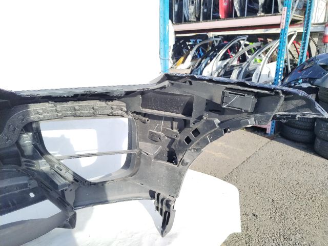 bontott PORSCHE MACAN Első Lökhárító (Üresen)