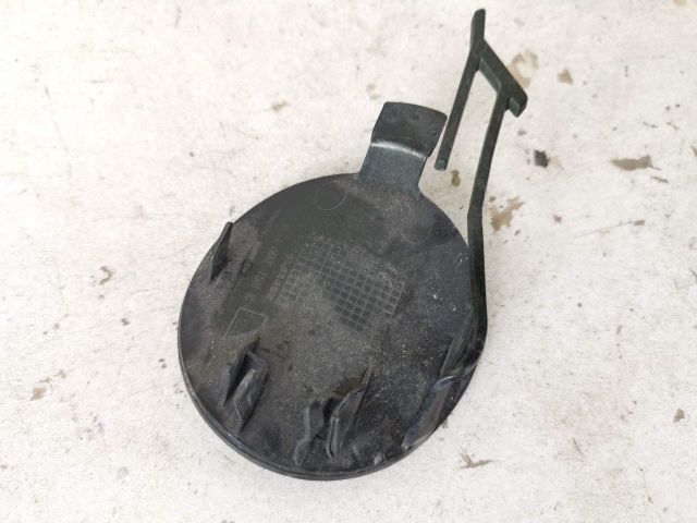 bontott PORSCHE MACAN Első Vonószem Burkolat