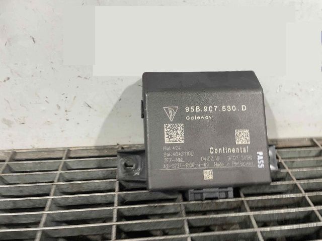 bontott PORSCHE MACAN Gateway Elektronika