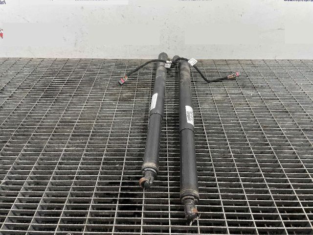 bontott PORSCHE MACAN Gázrugós Kitámasztó Teleszkóp Csomagtérajtó (Pozíciófüggetlen)