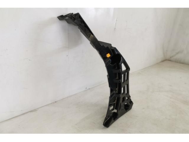 bontott PORSCHE MACAN Hátsó középső Lökhárító Tartó (Műanyag)