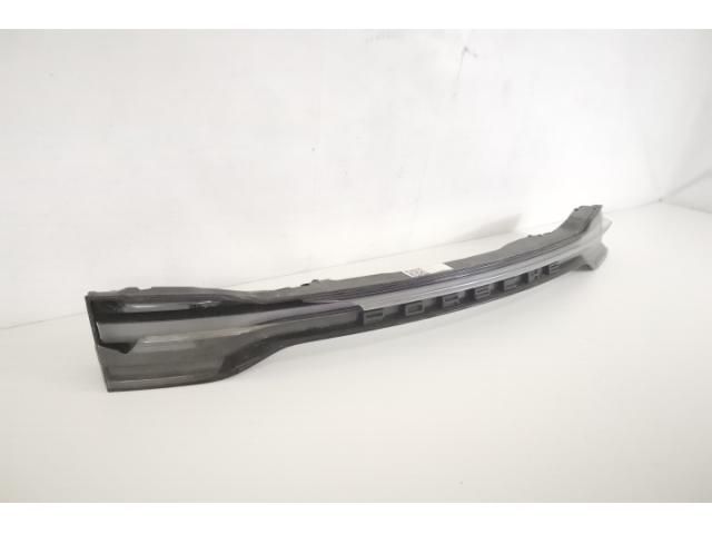 bontott PORSCHE MACAN Hátsó Lámpa Középső