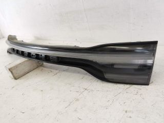 bontott PORSCHE MACAN Hátsó Lámpa Középső