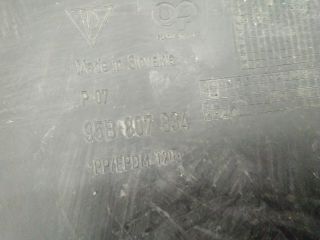 bontott PORSCHE MACAN Hátsó Lökhárító Alsó (Műanyag)