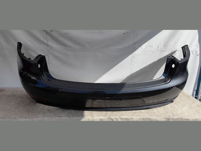 bontott PORSCHE MACAN Hátsó Lökhárító (Üresen)