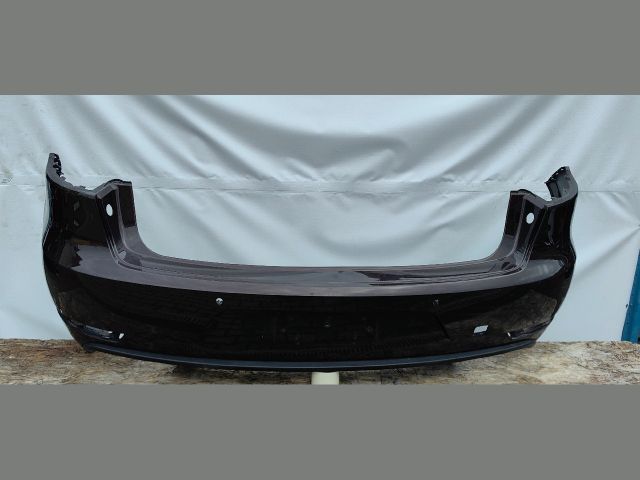 bontott PORSCHE MACAN Hátsó Lökhárító (Üresen)