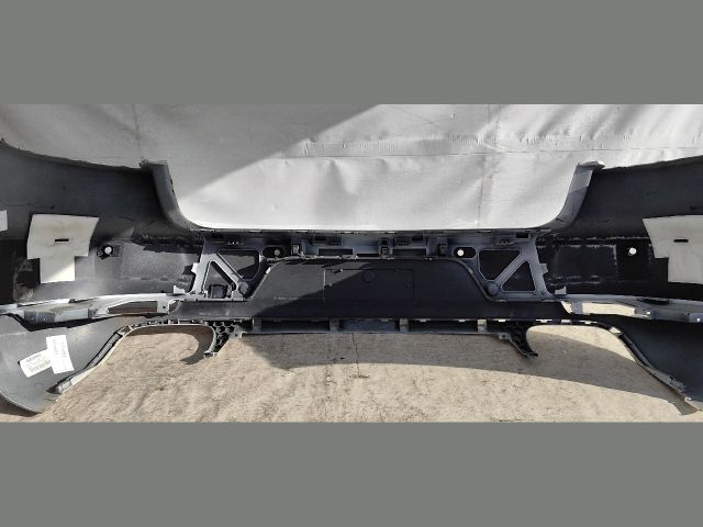 bontott PORSCHE MACAN Hátsó Lökhárító (Üresen)