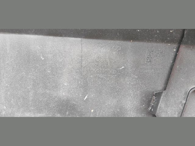 bontott PORSCHE MACAN Hátsó Lökhárító (Üresen)