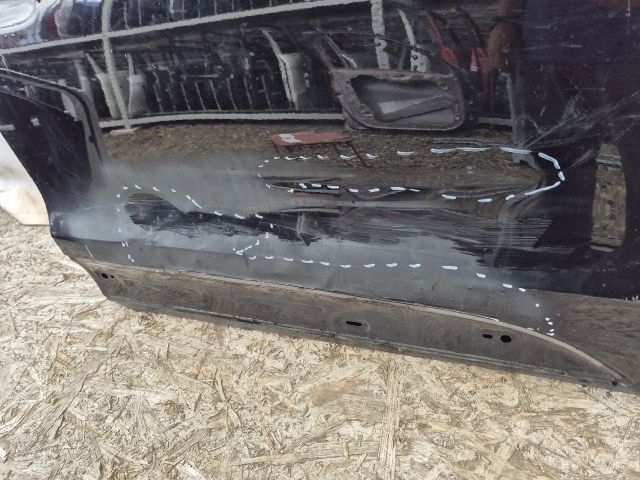 bontott PORSCHE MACAN Jobb első Ajtó (Üres lemez)