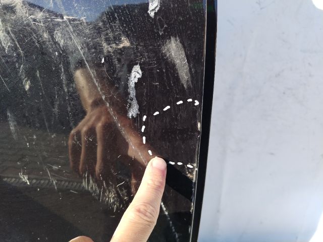 bontott PORSCHE MACAN Jobb első Ajtó (Üres lemez)