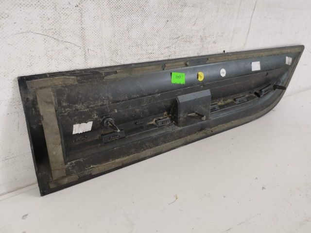 bontott PORSCHE MACAN Jobb hátsó Ajtó Díszléc