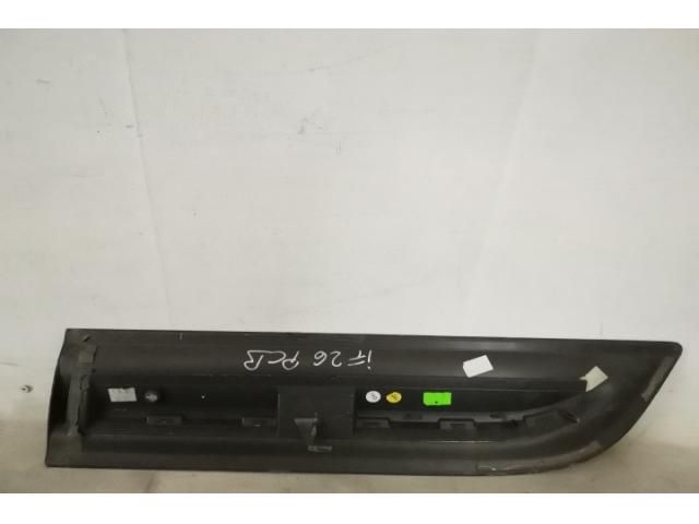 bontott PORSCHE MACAN Jobb hátsó Ajtó Díszléc