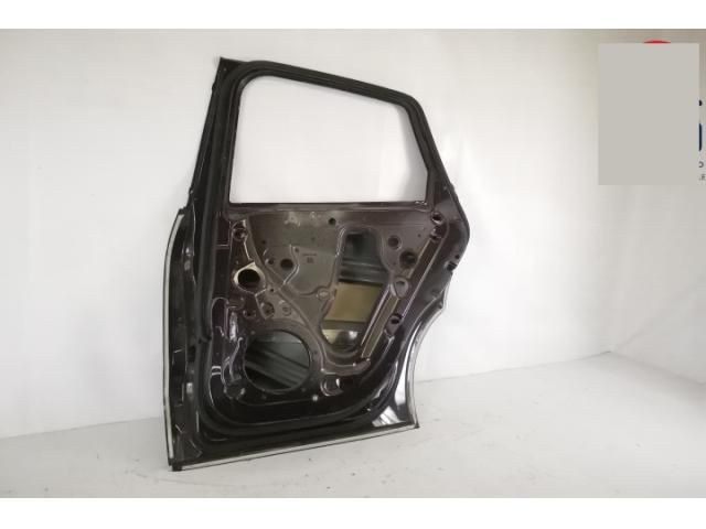 bontott PORSCHE MACAN Jobb hátsó Ajtó (Üres lemez)