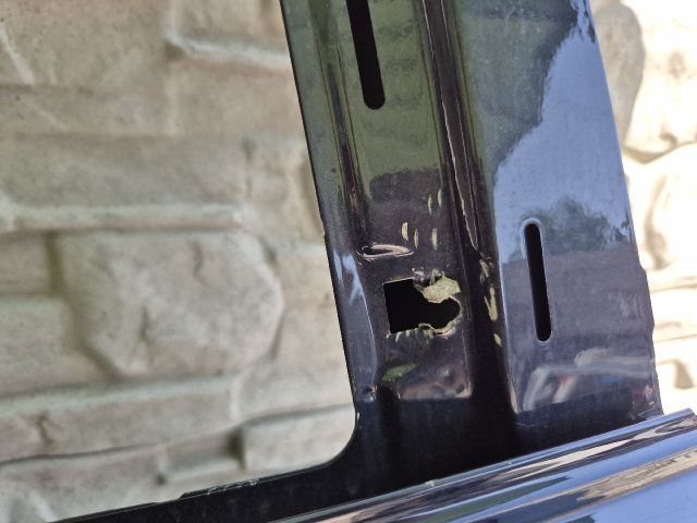 bontott PORSCHE MACAN Jobb hátsó Ajtó (Üres lemez)