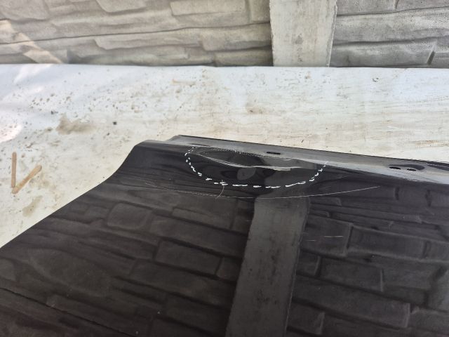 bontott PORSCHE MACAN Jobb hátsó Ajtó (Üres lemez)