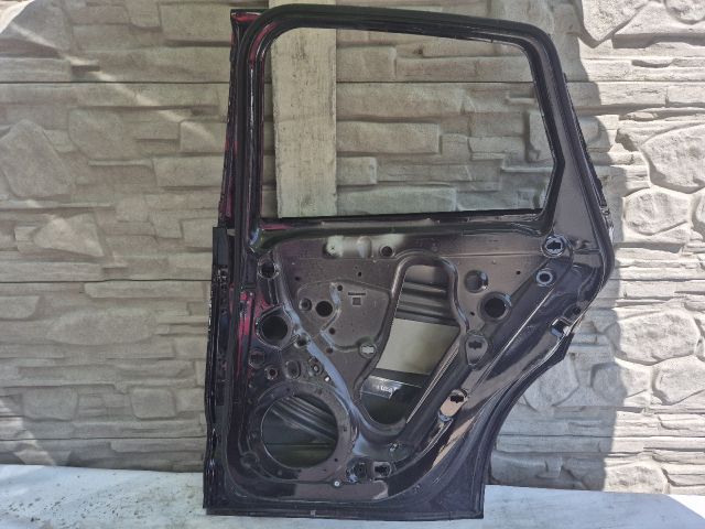 bontott PORSCHE MACAN Jobb hátsó Ajtó (Üres lemez)