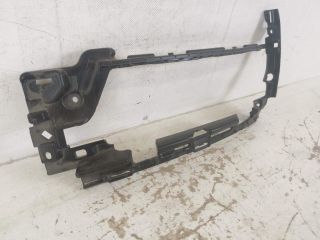 bontott PORSCHE MACAN Jobb Ködlámpa Rács