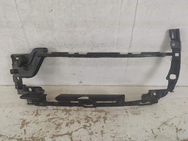 bontott PORSCHE MACAN Jobb Ködlámpa Rács