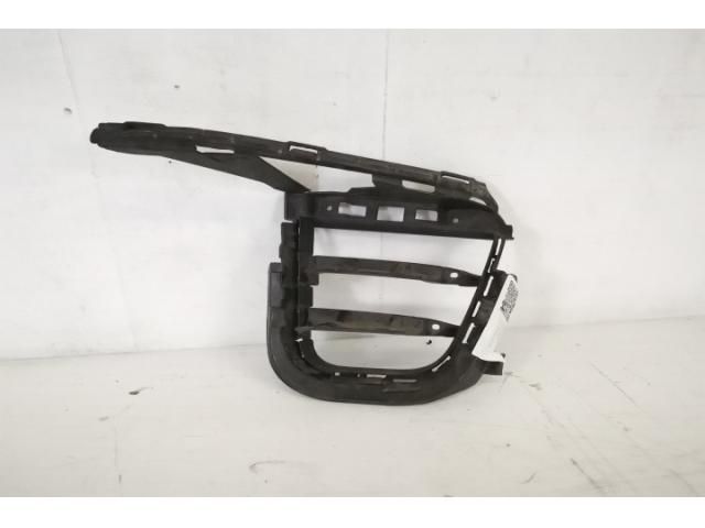 bontott PORSCHE MACAN Levélrács Tartó