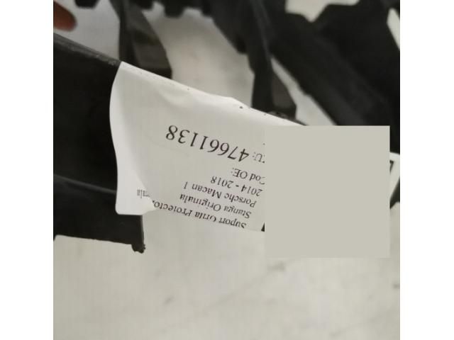 bontott PORSCHE MACAN Levélrács Tartó