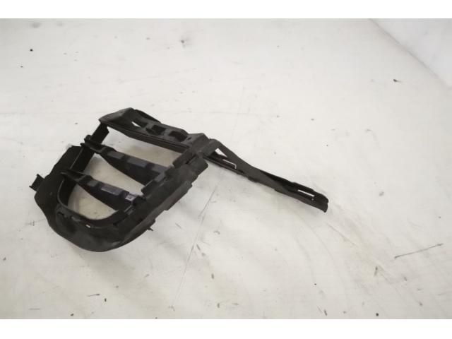 bontott PORSCHE MACAN Levélrács Tartó